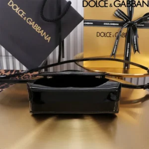Dolce Gabbana D&G Women DG Logo Bag Top-handle Bag-Black BB7568A147180999