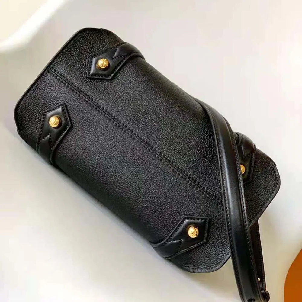 Fendi Women Boston 365 Black Leather Bag 8BL152APZAF0KUR 5 Fendi Women Boston 365 Black Leather Bag 8BL152APZAF0KUR