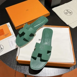 Hermes Women Oran Sandal-Green H202272Z EC350