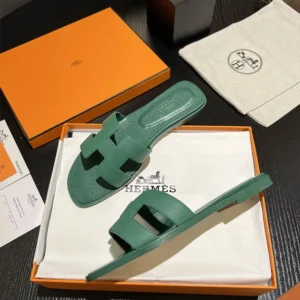 Hermes Women Oran Sandal-Green H202272Z EC350