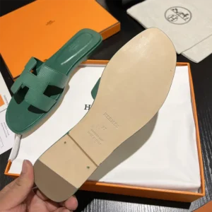 Hermes Women Oran Sandal-Green H202272Z EC350