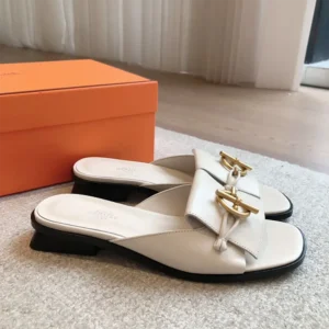 Hermes Women Isle Sandal in Calfskin Leather-White H241145Z CL350