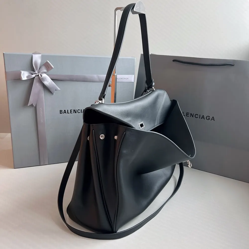 Balenciaga Women Rodeo Medium Handbag in Black Smooth Calfskin-Silver 6 Balenciaga Women Rodeo Medium Handbag in Black Smooth Calfskin-Silver