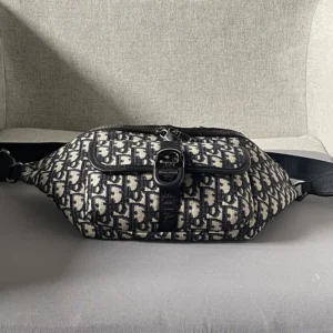 Dior Men Dior 8 Belt Bag Beige and Black Dior Oblique Jacquard
