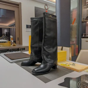 Fendi Women Show Black Leather Hhigh-heeled Boots