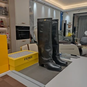 Fendi Women Show Black Leather Hhigh-heeled Boots