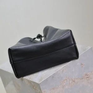Saint Laurent YSL Women Paris Vii Pochon in Lambskin