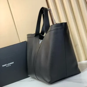 Saint Laurent YSL Women Y Tote in Leather 817602AAEB31000