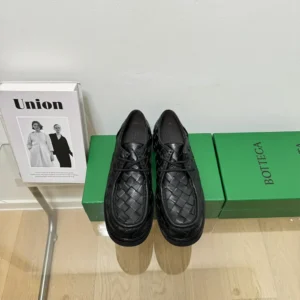 Bottega Veneta Unisex Haddock Lace-Up Shoe-Black 782054V2WT21000Bottega Veneta Unisex Haddock Lace-Up Shoe-Black 782054V2WT21000