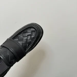 Bottega Veneta Unisex Haddock Loafer-Black 796711V2WT21000