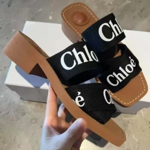 Chloe Women Woody Heeled Mule-Black CHC22U550Z3001