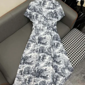 Dior Women Mid-Length Shirtdress White Cotton and Silk Poplin with Blue Toile de Jouy Scotland Motif