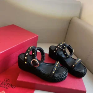 Valentino Women Rockstud Flatform Sandal in Calfskin 45MM-Black
