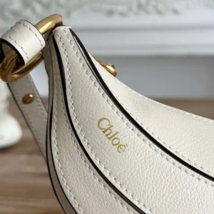 Chloe Women Banana Cross-body Bag in Grained Calfskin-White