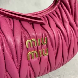 Fendi Women Wander Matelassé Nappa Leather Bag-Pink/White