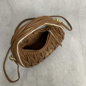 Miu Miu Women Wander matelassé nappa leather bag-Brown/White