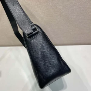 Prada Unisex Medium Leather Shoulder Bag-Black 2VH182