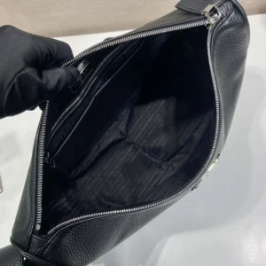 Prada Unisex Medium Leather Shoulder Bag-Black 2VH182