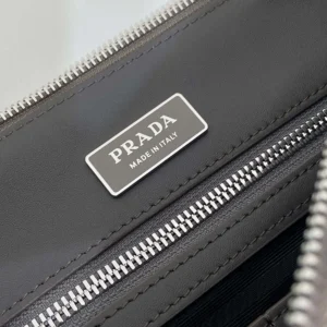 Prada Unisex Medium Leather Shoulder Bag-Gray 2VH182