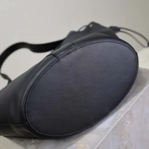 Saint Laurent YSL Women Y Large Hobo in Leather-Black