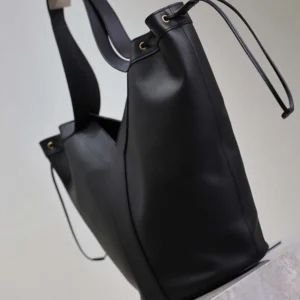 Saint Laurent YSL Women Y Large Hobo in Leather-Black