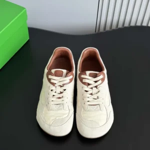 Bottega Veneta Unisex Orbit Flash Sneaker-Beige 838384V3M