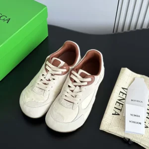Bottega Veneta Unisex Orbit Flash Sneaker-Beige 838384V3M