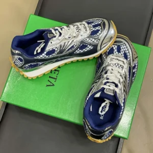 Bottega Veneta Unisex Orbit Sneaker-Navy 755915V2X406151