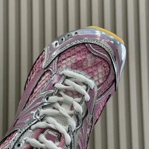 Bottega Veneta Unisex Orbit Sneaker-Pink 741357V2X406151