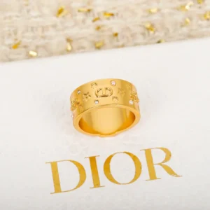 Dior Women Céleste Ring Gold-Finish Metal with White Resin Pearls and Silver-Tone Crystals