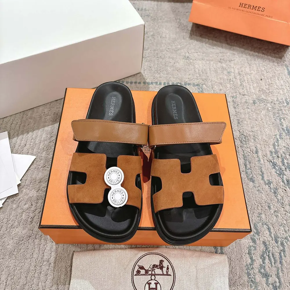 Hermes Unisex Chypre Sandal-Brown H251890ZHE5390 2 Hermes Unisex Chypre Sandal-Brown H251890ZHE5390