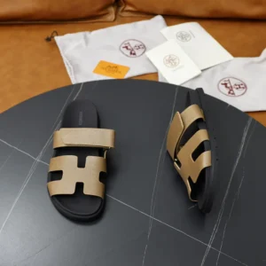 Hermes Unisex Chypre Sandal-Dark Brown H222857ZHX3415