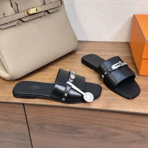 Hermes Unisex Giulia Sandal-Black H242099Z