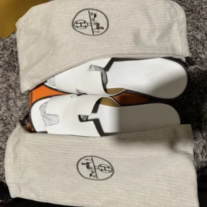 Hermes Unisex Izmir Sandal-White H041141ZH02390