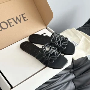Loewe Women Petal Anagram Slide in Soft Calfskin-Black