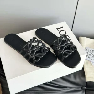 Loewe Women Petal Anagram Slide in Soft Calfskin-Black