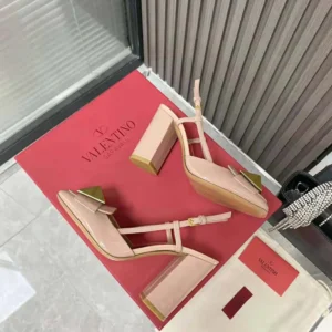 Valentino Women One Stud Patent Leather Slingback Pump 100mm-Sandy