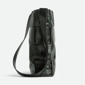 Bottega Veneta Unisex Arco Hobo Bag in Calfskin Leather-Black