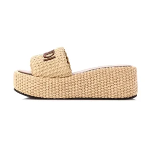Fendi Women Fendi Sunshine BeigeBrown Raffia Flatform Slides