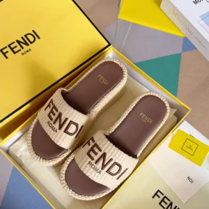 Fendi Women Fendi Sunshine BeigeBrown Raffia Flatform Slides