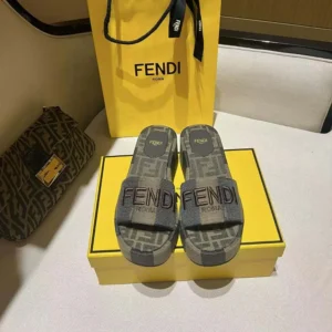 Fendi Women Sunshine Brown Fabric Flatform Slides 8R8515AO