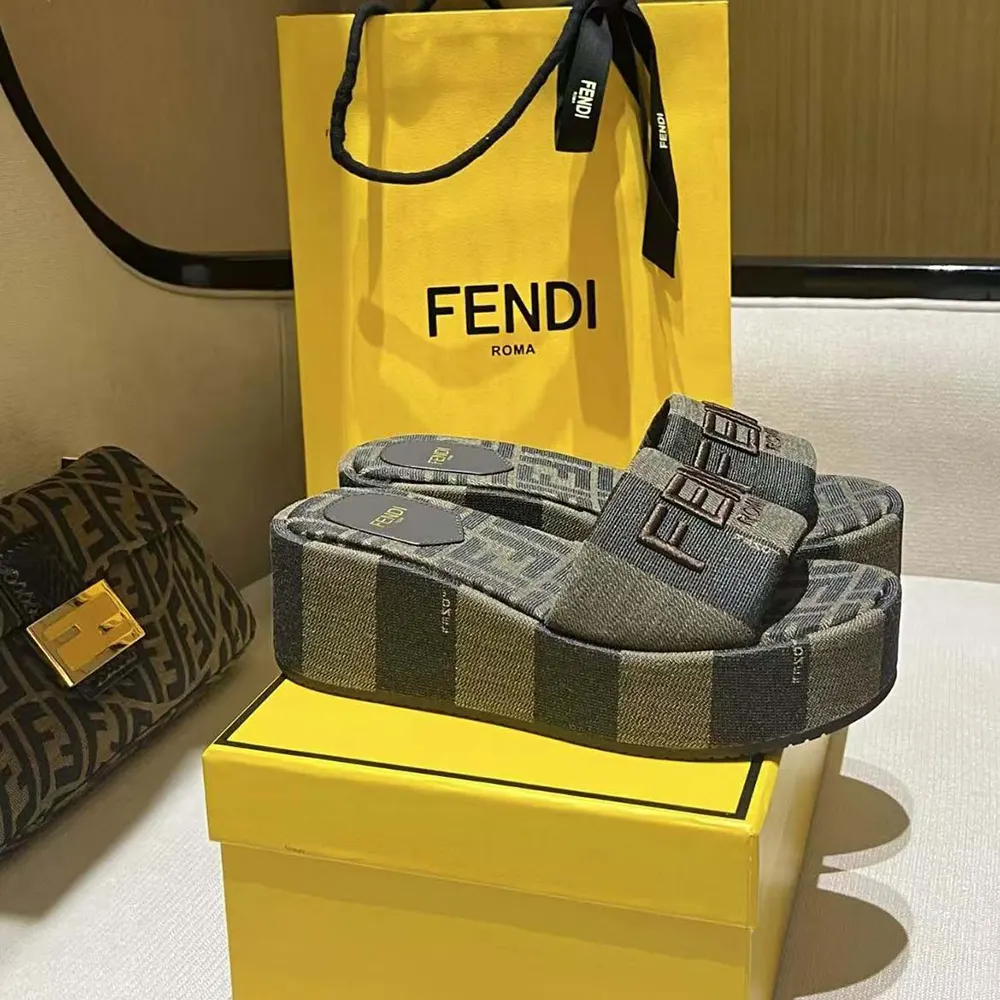 Fendi Women Sunshine Brown Fabric Flatform Slides 8R8515AO 3 Fendi Women Sunshine Brown Fabric Flatform Slides 8R8515AO