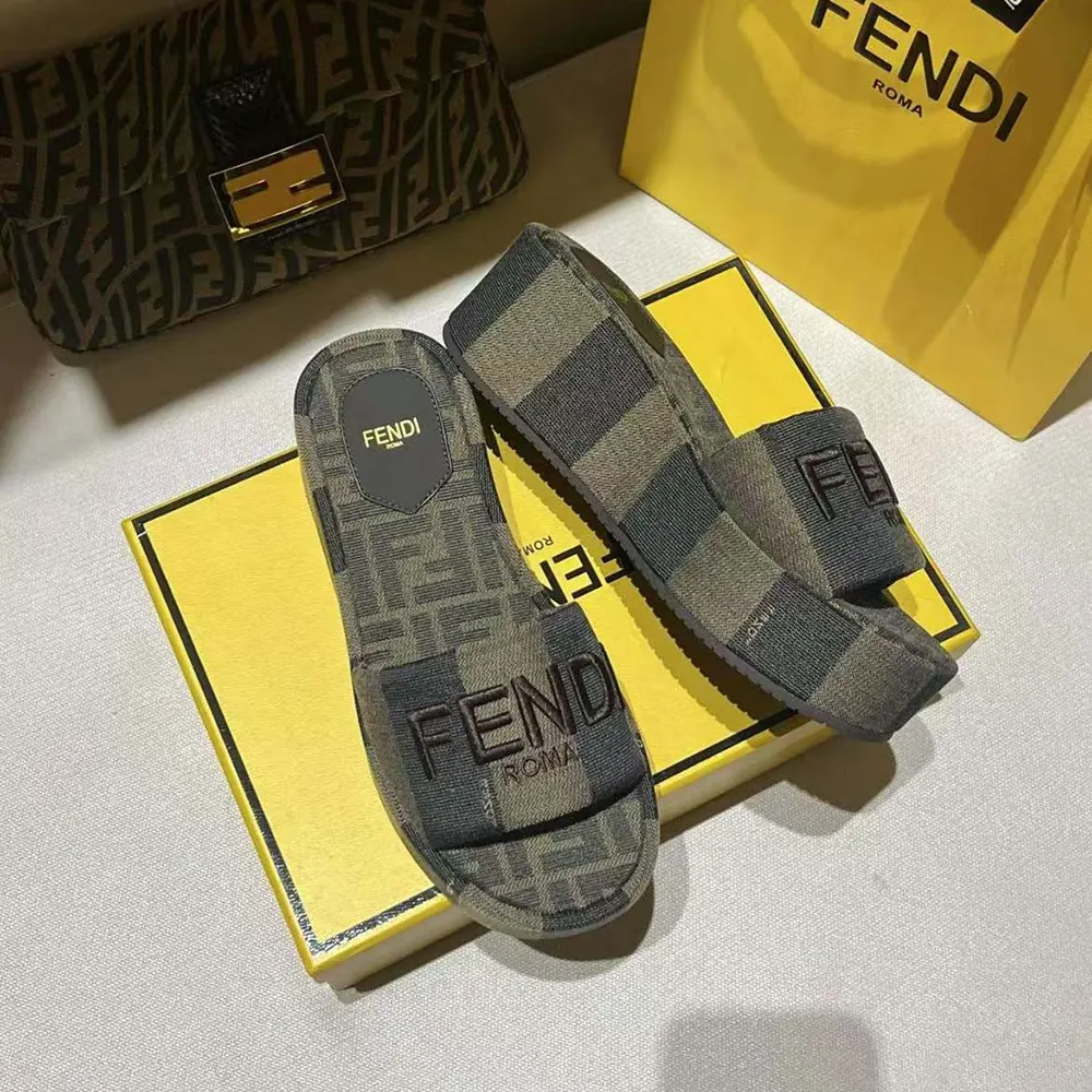 Fendi Women Sunshine Brown Fabric Flatform Slides 8R8515AO 4 Fendi Women Sunshine Brown Fabric Flatform Slides 8R8515AO