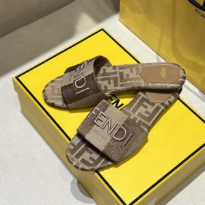 Fendi Women Sunshine Dove Gray Denim-effect Jacquard Slides