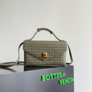 Bottega Veneta Women Knot Lock in Intrecciato Piccolo Leather-Dark Green