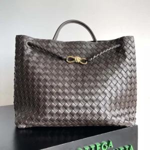 Bottega Veneta Women Large Andiamo in Lambskin Leather-Chocolate Brown