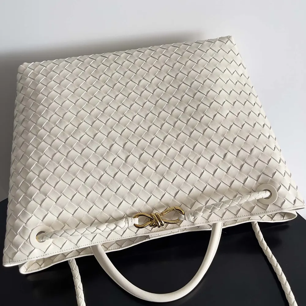 Bottega Veneta Women Large Andiamo in Lambskin Leather-White 4 Bottega Veneta Women Large Andiamo in Lambskin Leather-White