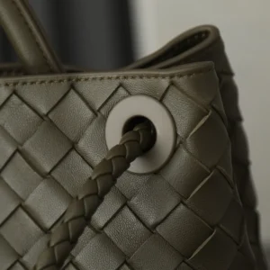 Bottega Veneta Women Medium Andiamo in Supple Intrecciato Leather-Dark Green