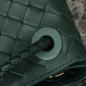 Bottega Veneta Women Medium Andiamo in Supple Intrecciato Leather-Green
