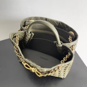 Bottega Veneta Women Small Andiamo Intrecciato Leather Top Handle Bag-Dark Green